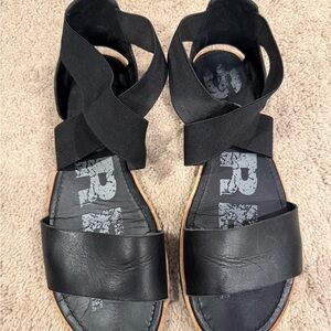 Sorel Black Strappy Leather Sandals